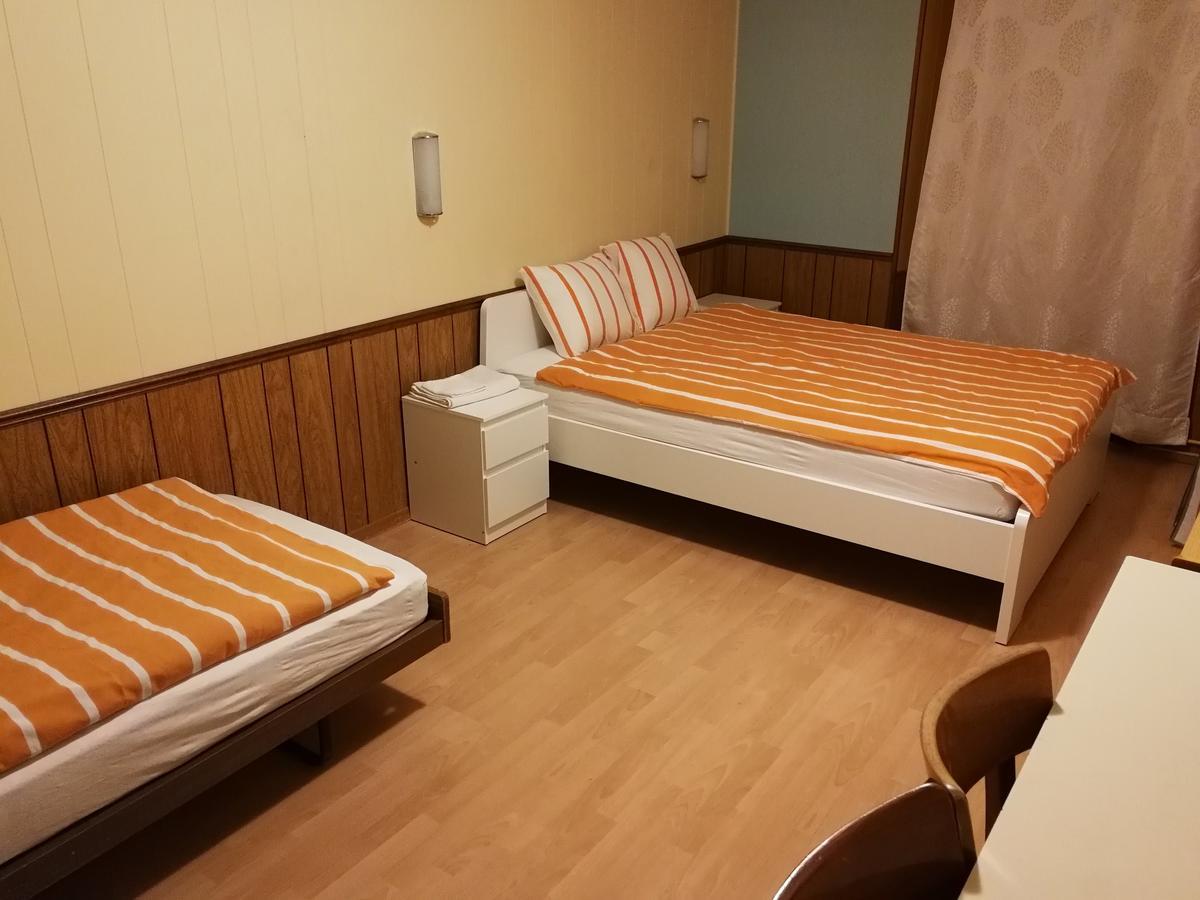 Hotel De L'Ours Vuiteboeuf Eksteriør bilde